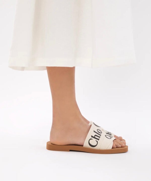 Chloé Woody Logo-Print Canvas Slides – Designer Flat Sandals for Effortless Summer Style - Image 3